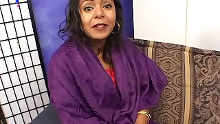 Indian beauty is doing her first porn hurl